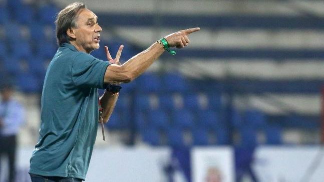 കളി മോശം, കടക്ക് പുറത്തെന്ന് കോച്ചിനോട് പറഞ്ഞ് പൂനെ സിറ്റി