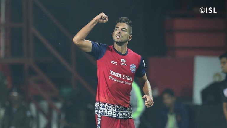 ആദ്യ പകുതിയിൽ രണ്ടടിച്ച് ജംഷദ്പൂർ എഫ് സി