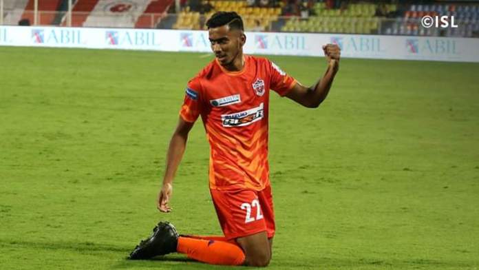 മലയാളി താരം ആഷിഖ് കുരുണിയന്റെ ഗോളിൽ ലീഡ് നേടി  പൂനെ സിറ്റി