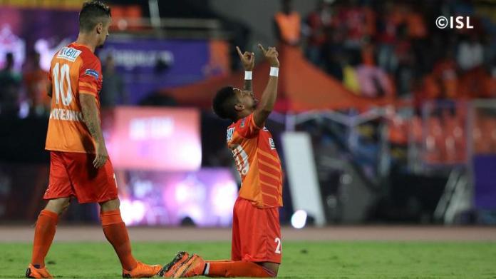 ജംഷദ്പൂർ – പൂനെ സൂപ്പർ പോരാട്ടം, ആദ്യ പകുതി സമാസമം