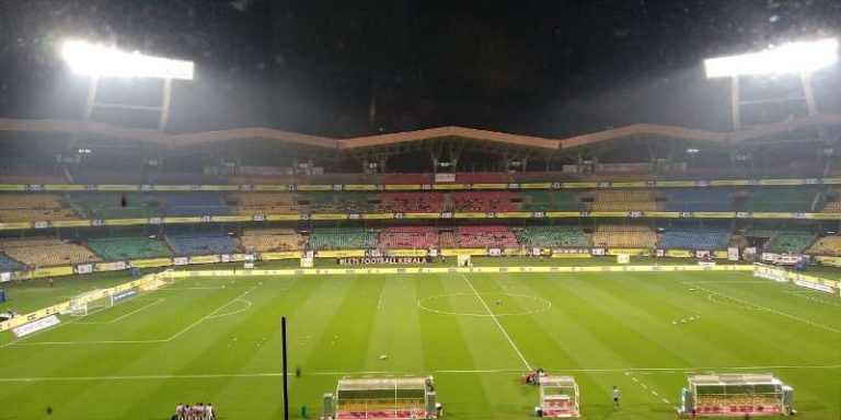 ബ്ലാസ്റ്റേഴ്‌സ് ആരാധകർ വാക്ക് പാലിച്ചു, ജർമ്മൻ ഇതിഹാസം കണ്ടത് ഒഴിഞ്ഞ ഗാലറി