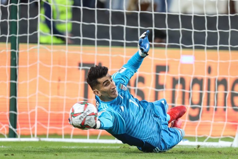 സൂപ്പർ ഹീറോ അലിറെസ, ഒമാനെ തകർത്ത് ഇറാൻ