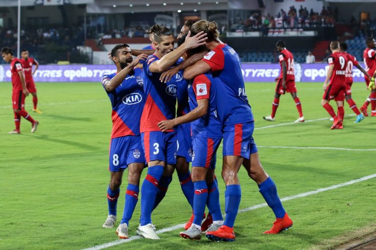 ബെംഗളൂരു സ്ട്രോങ്ങാ ഡബിൾ സ്‌ട്രോങ്ങ്