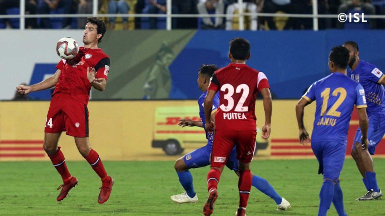 മുംബൈ വീണു, നോർത്ത് ഈസ്റ്റ് രണ്ടാമത്