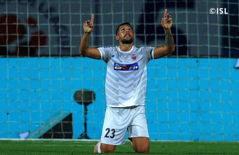 പൂനെ മരണമാസ്സ്‌, ജെംഷെഡ്പൂർ കിതയ്ക്കുന്നു