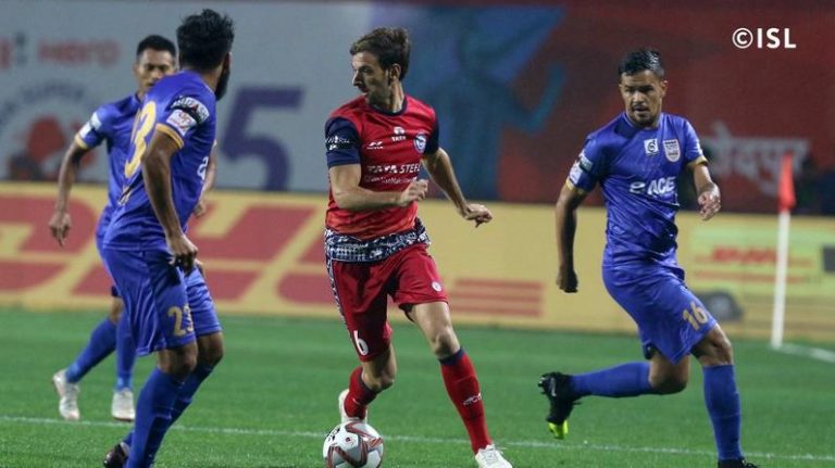 മുംബൈ സിറ്റി – ജംഷദ്പൂർ പോരാട്ടം ആദ്യ പകുതി ഗോൾ രഹിതം