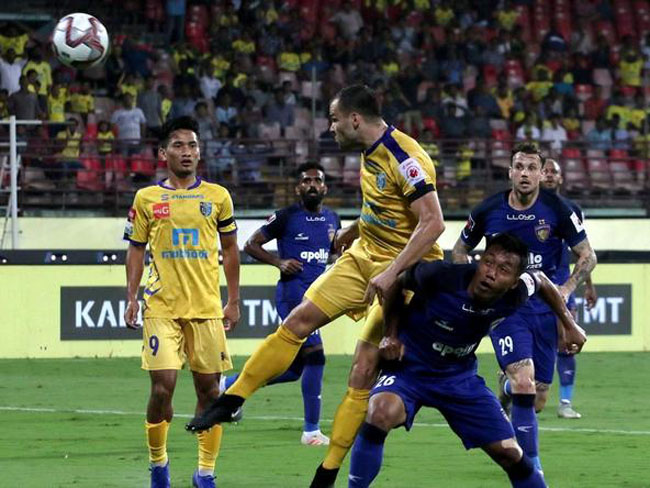 ഇത് ബ്ലാസ്റ്റേഴ്‌സ് കോട്ട, ഓങ്ങിയടിച്ച് കേരള ബ്ലാസ്റ്റേഴ്‌സ്