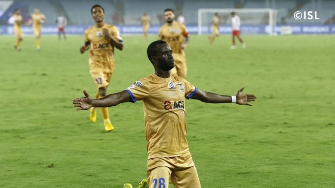 കൊപ്പലാശാനെ കണ്ടം വഴി ഓടിച്ച് സൊഗോയും മുംബൈയും പ്ലേ ഓഫിൽ