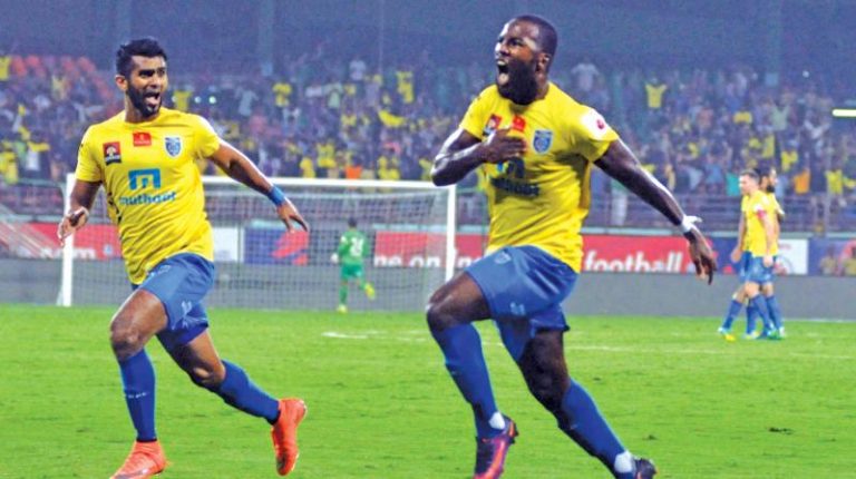 കേരള ബ്ലാസ്റ്റേഴ്‌സ് മുൻ താരത്തിന്റെ ഗോൾ വൈറലാകുന്നു, കാഴ്ചക്കാരായി നിന്ന് ഡിഫൻറ്റേഴ്‌സ്