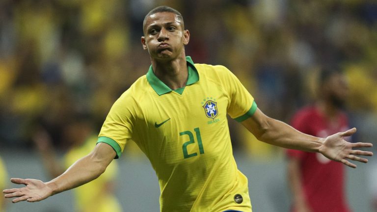 ഖത്തറിനെ ലാറ്റിനമേരിക്ക വഴി ഓടിച്ച് ബ്രസീൽ