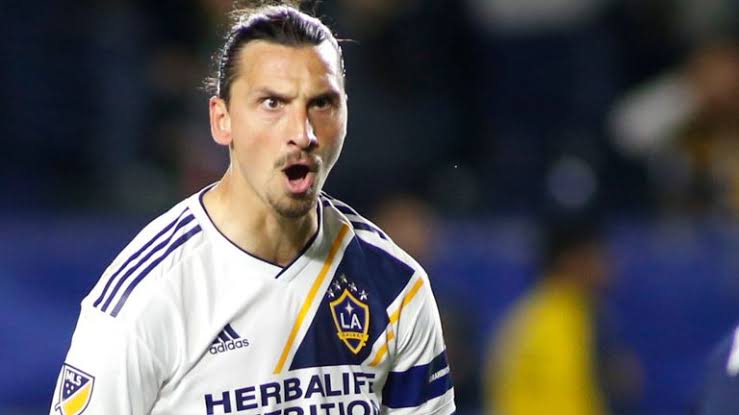 സ്ലാറ്റൻ ഇബ്രാഹിമോവിച്ച് ഗാലക്സി വിട്ടു