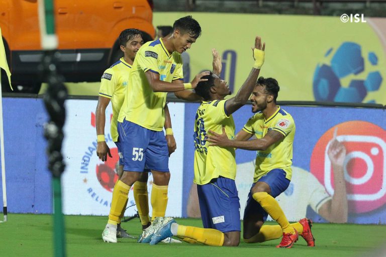 കേരള ബ്ലാസ്റ്റേഴ്സ് Vs പെർസിബ്, ഒപ്പത്തിനൊപ്പം പോൾ പോരാട്ടം